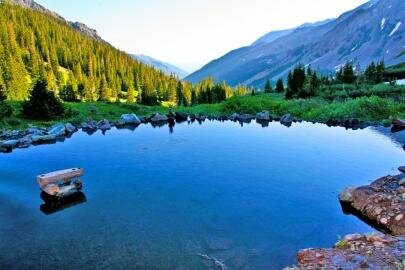 Enjoy a Unique Dating Adventure: Visit One of Colorado`s Hot Springs!